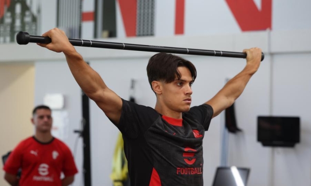 Ricci: "Milan grande famiglia. Con Allegri andremo d'accordo, siamo entrambi toscani..." 1 Ricci: "Milan grande famiglia. Con Allegri andremo d'accordo, siamo entrambi toscani..."