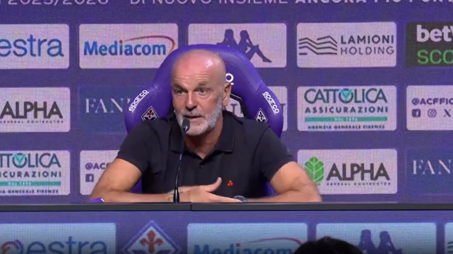 Pioli: "Allegri non ci vede in zona Champions? L'ho già scritto sulla lavagna..." 15 Pioli: "Allegri non ci vede in zona Champions? L'ho già scritto sulla lavagna..."