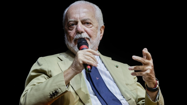 De Laurentiis: "Bisogna muovere il c... e cambiare il calcio. O tra 2-3 anni scompare"