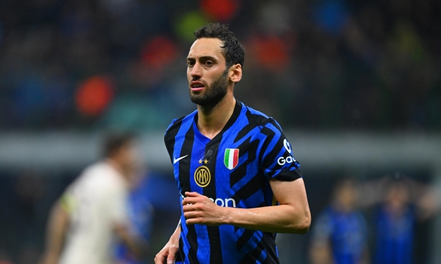 L'agente di Calhanoglu spegne le voci turche: "Hakan l'anno prossimo giocherà nell'Inter"