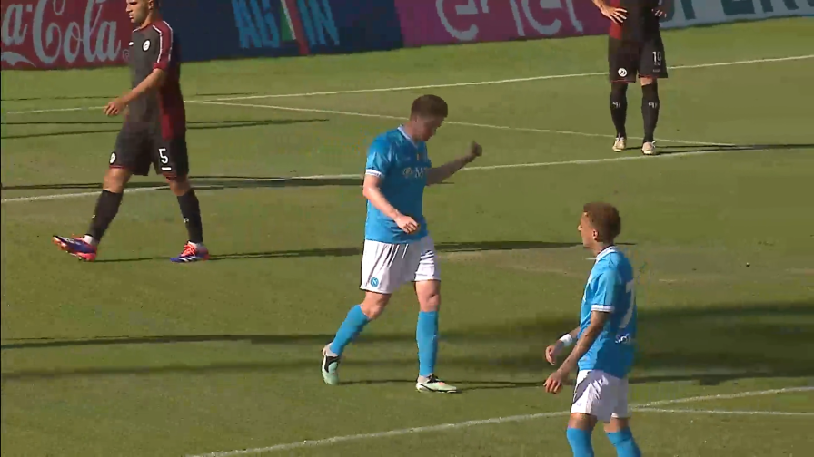 Napoli-Arezzo 0-2, gol e highlights: De Bruyne si mangia un gol 15 Napoli-Arezzo 0-2, gol e highlights: De Bruyne si mangia un gol