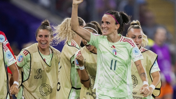 Italia-Inghilterra, le pagelle: Bonansea, gran gol (7,5). Severini, errore da 5 16 Italia-Inghilterra, le pagelle: Bonansea, gran gol (7,5). Severini, errore da 5