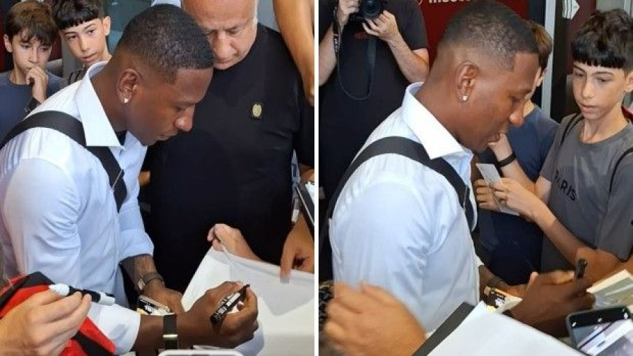 Estupinan arriva a Casa Milan: selfie e autografi con i giovani tifosi 15 Estupinan arriva a Casa Milan: selfie e autografi con i giovani tifosi