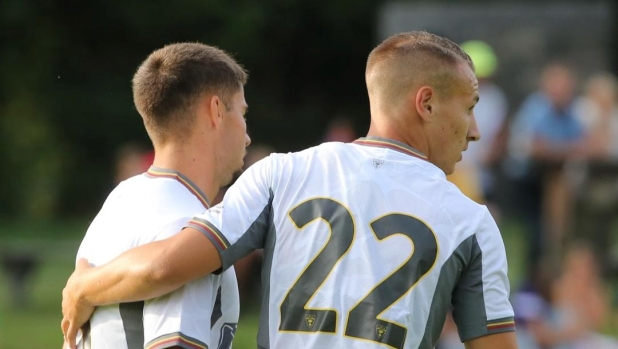 Camarda trascina il Lecce alla vittoria con una tripletta: il Natz cade 11-0