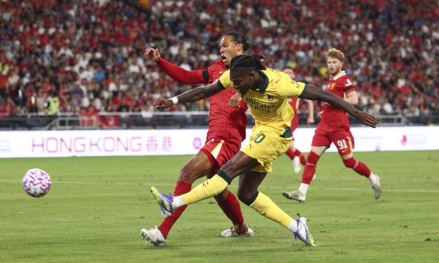 Un grande Milan da contropiede: Leao è super, Liverpool battuto 4-2 con due gol di Okafor