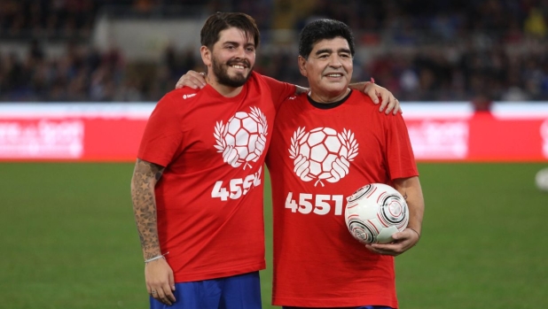 Da Pelé jr a Maradona jr fino a Cristian Totti: quando (e perché) i "figli di" dicono basta 16 Da Pelé jr a Maradona jr fino a Cristian Totti: quando (e perché) i "figli di" dicono basta