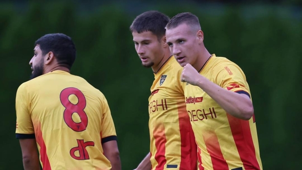 Ancora Camarda! Il Lecce batte 2-1 lo Spezia, in gol anche Krstovic