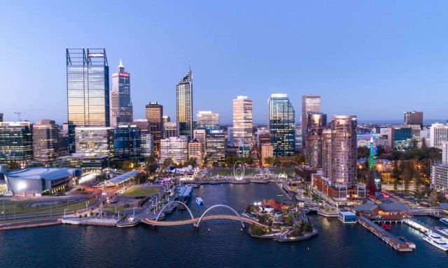 Viaggio di 24 ore, biglietto da 1200 euro e... Sinner: come sarebbe Milan-Como a Perth