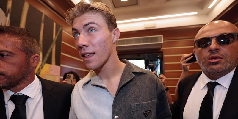 Napoli, Hojlund arriva e riparte: sfiderà McTominay e Gilmour 14 Napoli, Hojlund arriva e riparte: sfiderà McTominay e Gilmour