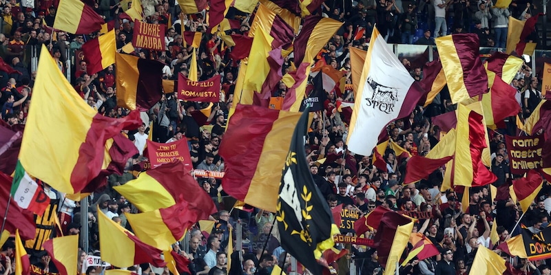 Roma, entusiasmo alle stelle: Olimpico sold out col Bologna e grande attesa per l'ultimo test a Frosinone 15 Roma, entusiasmo alle stelle: Olimpico sold out col Bologna e grande attesa per l'ultimo test a Frosinone