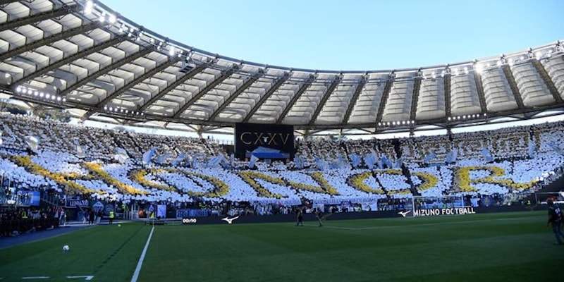Lazio, amore infinito dei tifosi: mercato bloccato ma abbonamenti da record!