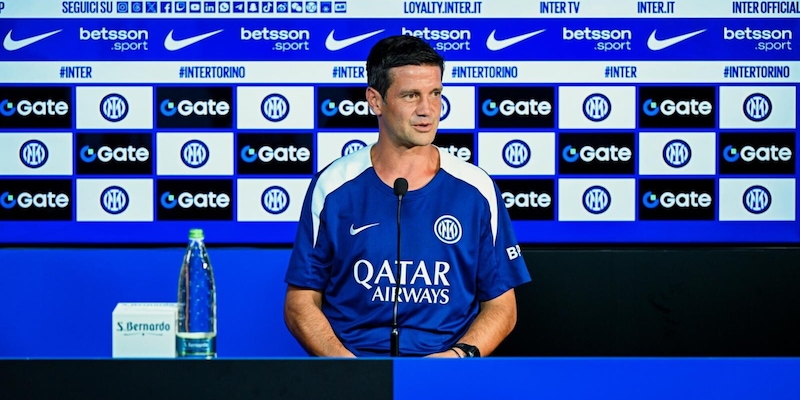 Chivu prima di Inter-Udinese: "Dobbiamo migliorare tante cose. Calhanoglu è tornato motivato" 16 Chivu prima di Inter-Udinese: "Dobbiamo migliorare tante cose. Calhanoglu è tornato motivato"