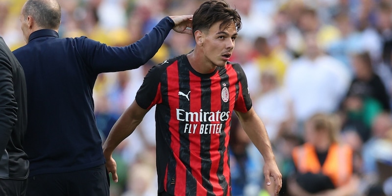 Jashari, gamba rotta! Shock Milan, frattura del perone e fuori fino a novembre 1 Jashari, gamba rotta! Shock Milan, frattura del perone e fuori fino a novembre