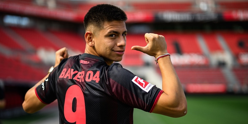 Echeverri lascia il Manchester City: ufficiale il trasferimento in Bundesliga