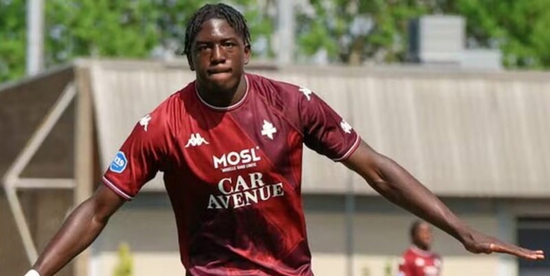 Brian Madjo e la figurina di Lukaku 14 Brian Madjo e la figurina di Lukaku