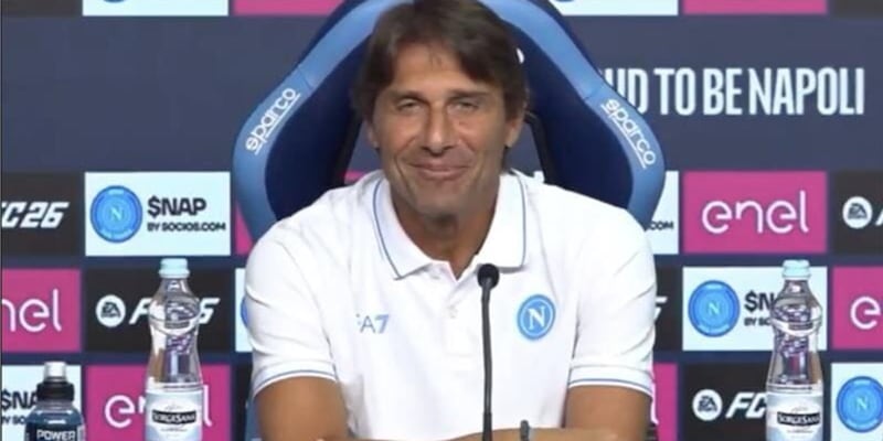 Conte plasma il Napoli: "De Bruyne con i tre centrocampisti". Poi la sorpresa: "Vergara lo merita"