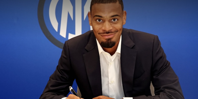 Diouf si presenta: "Fiero di essere dell'Inter. Bonny mi ha convinto, un bene tanti francesi"