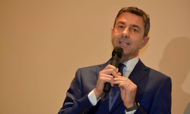 Costacurta: "Milan di qualità, può vincere lo scudetto. Estupinan dietro è meglio di Theo"