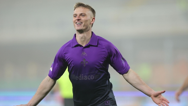 Fiorentina, Gudmundsson e Dzeko si godono la bella vista di Firenze coi compagni