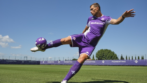 Dzeko: "Sono ancora qua. L'Inter? Chissà, con me sarebbe potuta andare meglio..." 14 Dzeko: "Sono ancora qua. L'Inter? Chissà, con me sarebbe potuta andare meglio..."