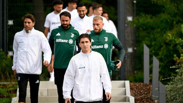 Esclusività, movimenti top secret, relax e... biciclette: tutto sul ritiro della Juventus