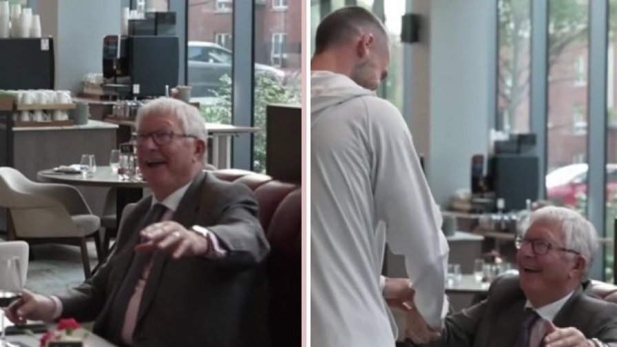 De Gea, che sorpresa a Ferguson! Abbracci e sorrisi con il suo ex tecnico