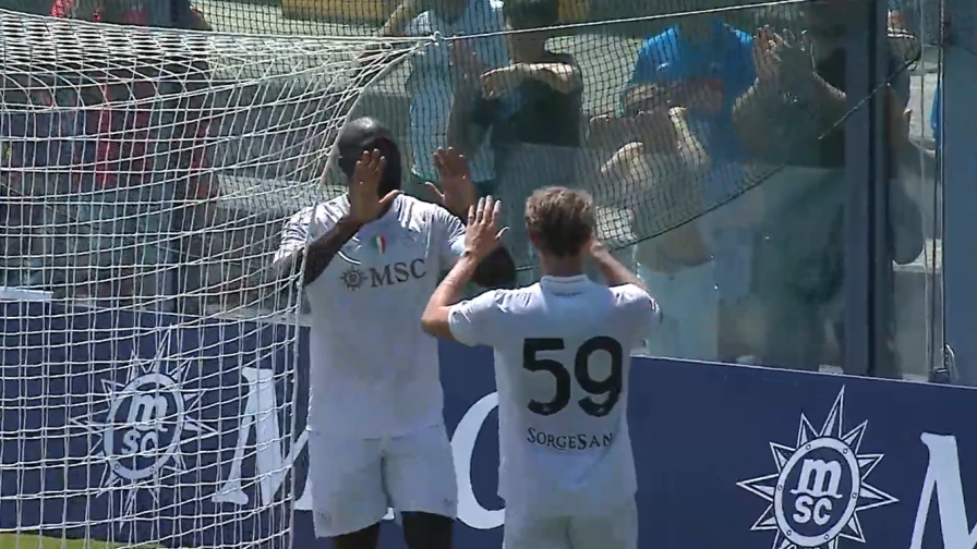 Napoli-Sorrento 4-0, gol e highlights: Lucca, McTominay, doppietta Lukaku 16 Napoli-Sorrento 4-0, gol e highlights: Lucca, McTominay, doppietta Lukaku