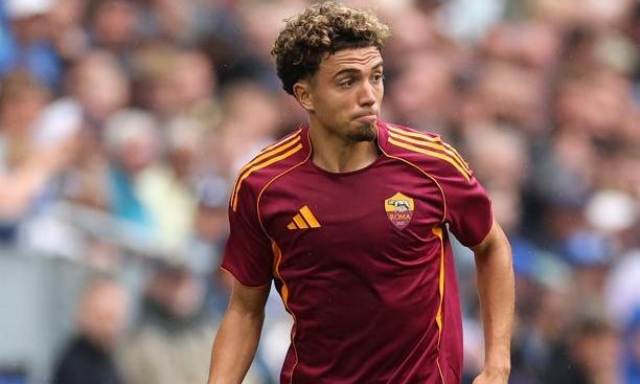 El Aynaoui: "Ho la 8 per Iniesta. Nainggolan, storia della Roma. Magari potessi ripetere le sue gesta" 15 El Aynaoui: "Ho la 8 per Iniesta. Nainggolan, storia della Roma. Magari potessi ripetere le sue gesta"