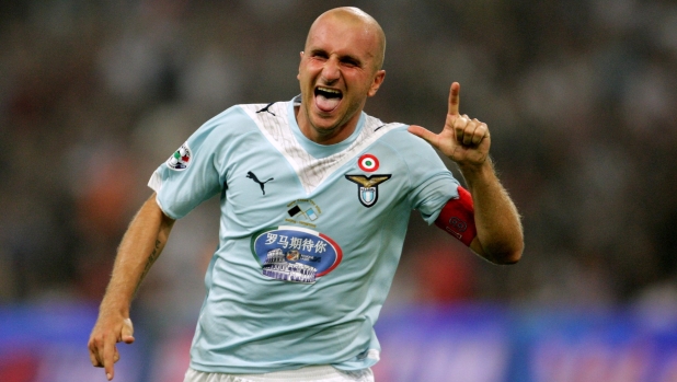 Rocchi: "Mi cercò Mourinho, ma la Lazio è la mia vita. I gol alla Roma grazie a Di Canio e Braveheart"