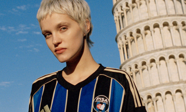 Il Pisa presenta la maglia per la stagione 2025/26: un omaggio alla storia della città