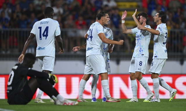 Inter, non basta la magia di Pio: pari del Monza con Azzi. Ai rigori ok i nerazzurri