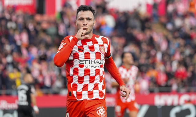 Juve, non solo Molina per la fascia: sondaggio per Zhegrova. La posizione del Lilla 16 Juve, non solo Molina per la fascia: sondaggio per Zhegrova. La posizione del Lilla