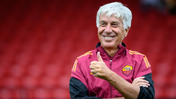 Gasperini si gode la prima vittoria: pranzo ad Ostia e tanti selfie