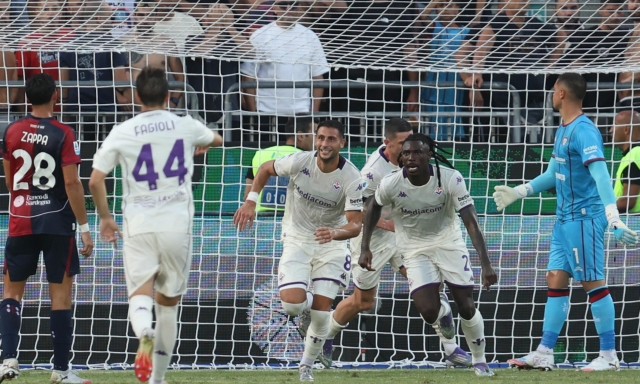 Luperto riacciuffa la Viola al 94': a Cagliari finisce 1-1