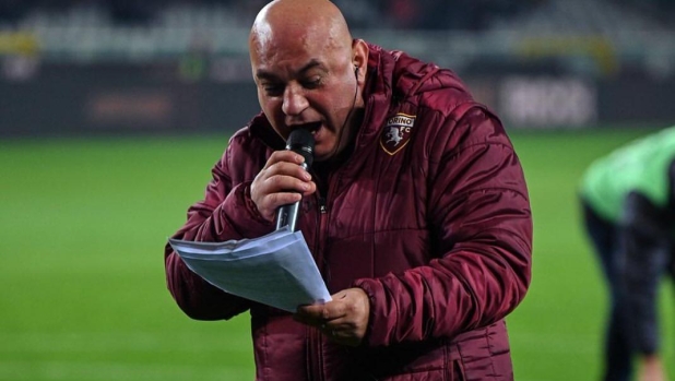 Dalla voce di Topo Gigio al Milanese Imbruttito: chi sono i 20 speaker delle squadre di Serie A 16 Dalla voce di Topo Gigio al Milanese Imbruttito: chi sono i 20 speaker delle squadre di Serie A