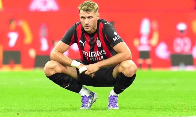 Tare: "Valutiamo scambio Gimenez-Dovbyk, Akanji non ha ancora risposto. Si passa al 3-5-2"