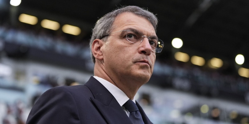"I conti Juve dopo il mercato: perché non serviranno più sacrifici. Comolli ha nascosto una scelta" 14 "I conti Juve dopo il mercato: perché non serviranno più sacrifici. Comolli ha nascosto una scelta"
