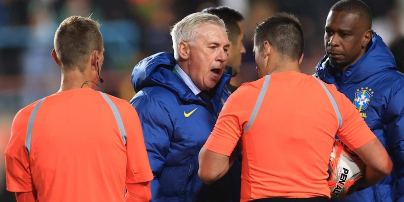 Ancelotti furioso con gli arbitri, prima sconfitta con il Brasile: Wesley non gioca 16 Ancelotti furioso con gli arbitri, prima sconfitta con il Brasile: Wesley non gioca