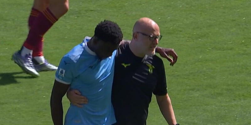 Lazio-Roma, infortunio per Dele-Bashiru: Sarri costretto al cambio dopo 14'
