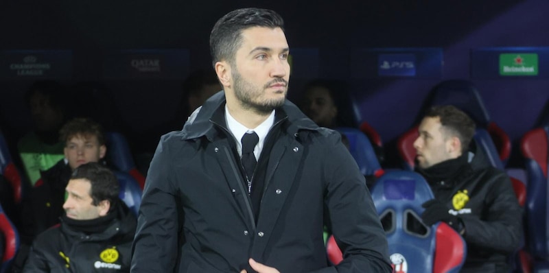 Sahin riparte dalla Turchia: è il nuovo allenatore dell'Istanbul Basaksehir 15 Sahin riparte dalla Turchia: è il nuovo allenatore dell'Istanbul Basaksehir