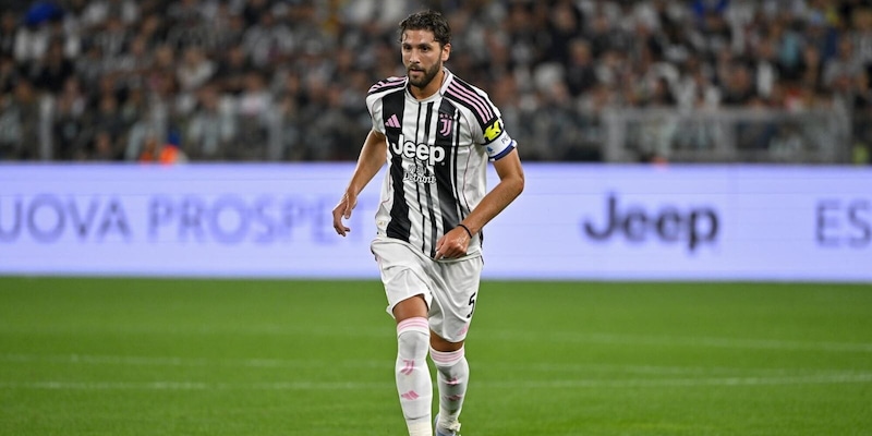 Locatelli prima di Juve-Borussia Dortmund: "Siamo in fiducia. Dall'Inter ci portiamo dietro l'entusiasmo" 15 Locatelli prima di Juve-Borussia Dortmund: "Siamo in fiducia. Dall'Inter ci portiamo dietro l'entusiasmo"