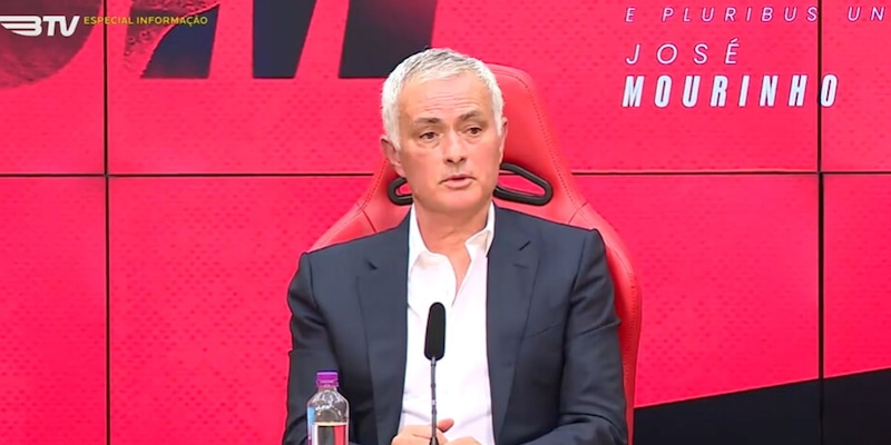 Benfica, Mourinho si presenta: "Fenerbahce? Un errore. Qui torno al mio livello"