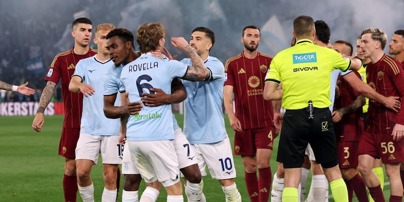 Derby Lazio-Roma, al via la vendita dei biglietti: prezzi e tutte le info 16 Derby Lazio-Roma, al via la vendita dei biglietti: prezzi e tutte le info