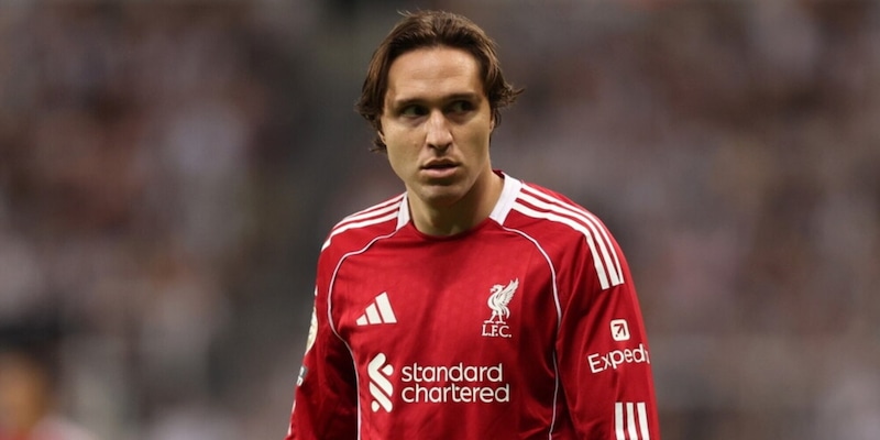 Chiesa escluso dalla lista per la Champions del Liverpool, Leoni c'è: tutte le scelte di Slot
