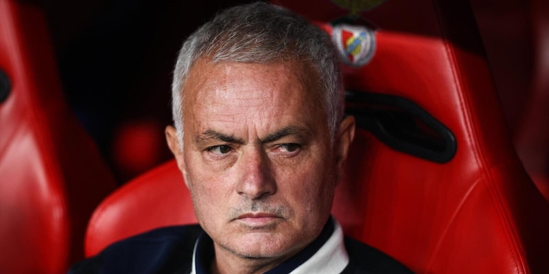 Mourinho in Portogallo: "Quale allenatore direbbe di no al Benfica?"
