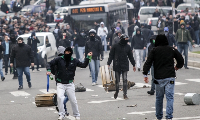 Hooligan da mezza Europa: è allarme ultras stranieri per Lazio-Roma
