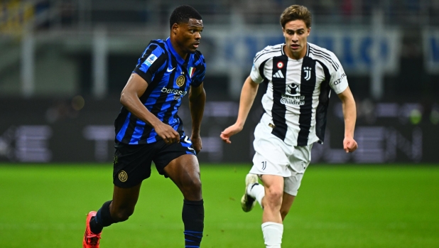 Derby d'Italia, chi vale di più? Dieci anni fa la Juve era tre volte l'Inter, poi...