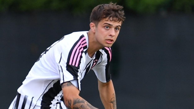 Niente rinnovo con la Juve, va a Napoli: Manna soffia ai bianconeri Baridò, l'erede di Dybala 16 Niente rinnovo con la Juve, va a Napoli: Manna soffia ai bianconeri Baridò, l'erede di Dybala