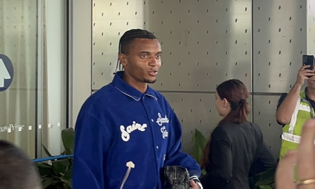 Akanji è sbarcato a Milano: ora visite e firma. È iniziata l'avventura con l'Inter