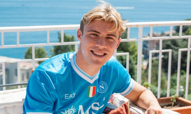 Napoli, spazio ai nuovi: Hojlund scalpita, Beukema pronto a sostituire Rrahmani a Firenze